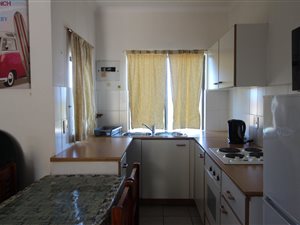 2 Bed Apartment in Shelly Beach