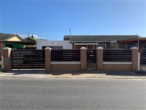 2 Bedroom House in Retreat