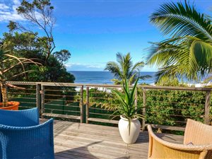 4 Bed House in Sheffield Beach