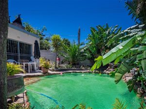 5 Bed House in Labiance