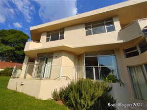 4 Bed House in Waterkloof Heights