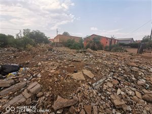 325 m² Land available in Mabopane