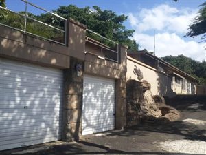 5 Bed House in Pumula