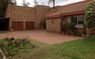 2.4 ha Farm in Mnandi AH