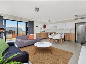 3 Bed Apartment in Louwlardia
