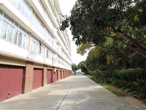 1.5 Bed Apartment in Queenswood