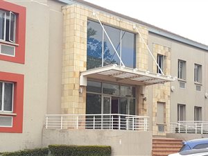 350 m² Office Space in Greenstone Hill