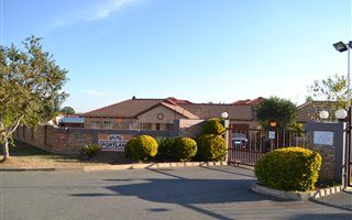 3 Bedroom House in Kyalami Hills