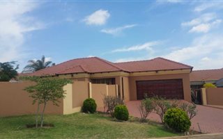 3 Bedroom House in Thatchfield