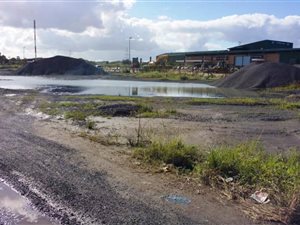 7500 m² Land available in Alton
