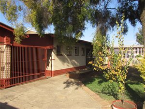 3 Bedroom House in Vanderbijlpark CE2