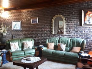 8 Bed House in Pioneer Park