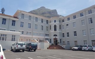 1 Bedroom Apartment in Muizenberg