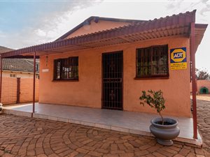 2 Bed House in Lenasia