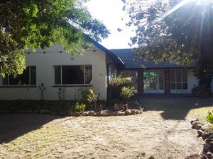 5 Bed House in Worcester West