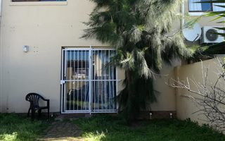 2 Bedroom Townhouse in St Dumas