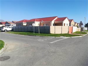 4 Bed House in Broadlands