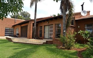 1 ha Farm in Ruimsig