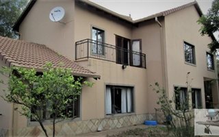 5 Bedroom House in Wierda Park