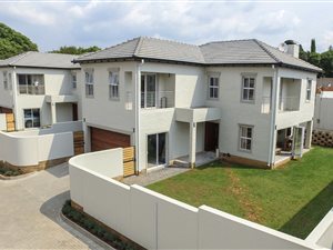 4 Bed Cluster in Petervale