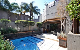 4 Bedroom House in Khyber Rock