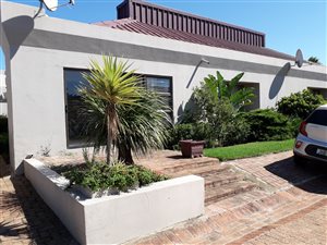 3 Bedroom Simplex in Jeffreys Bay