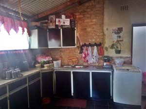 3 Bed House in Apple Park