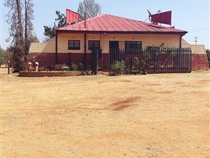 9 ha Farm in Westonaria