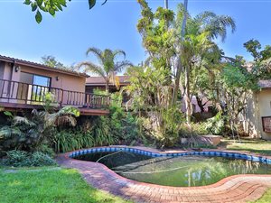 5 Bed House in Steiltes