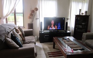 3 Bedroom Duplex in Hillcrest Central