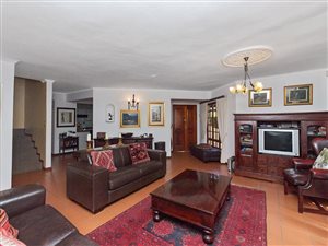 5 Bed House in Baileys Muckleneuk