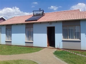 3 Bed House in Katlehong