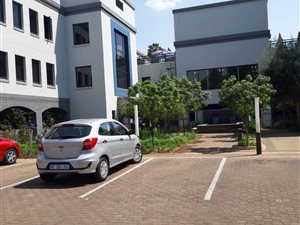 365 m² Office Space in Hatfield