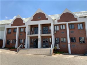 3423 m² Industrial space in Allandale