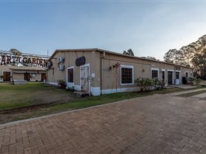 9 ha Farm in Walkerville