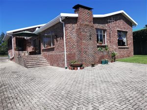 4 Bed House in Denneoord