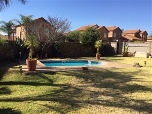 4 Bed House in Amberfield Manor
