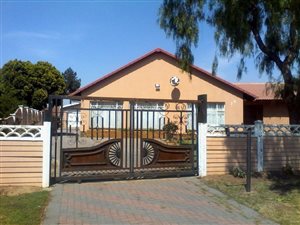 3 Bed House in Homer