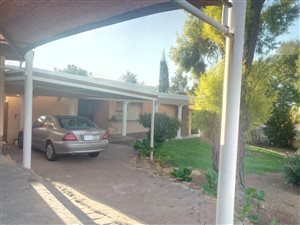 4 Bedroom House in Kwaggasrand