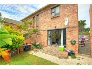 2 Bedroom Duplex in Lovemore Park