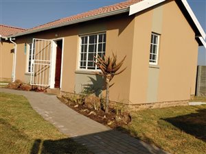 2 Bed House in Katlehong