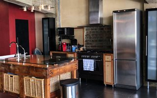 2 Bedroom Apartment in City Bowl