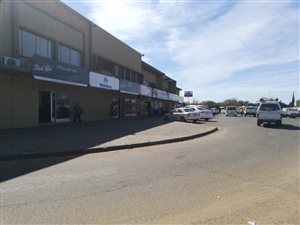 100 m² Commercial space in Wilgehof