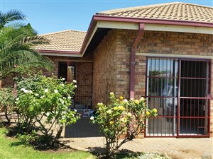 3 Bed Townhouse in Vanderbijlpark SW5