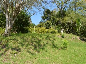 1600 m² Land available in Hunters Home