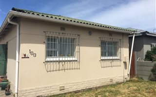 2 Bedroom House in Brooklyn