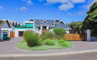 7 Bedroom House in St Francis Bay Canals