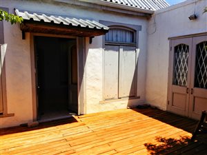 2 Bed House in Van Der Stel