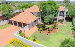 5 Bedroom House in The Wilds