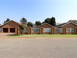 4 Bed House in Kenleaf